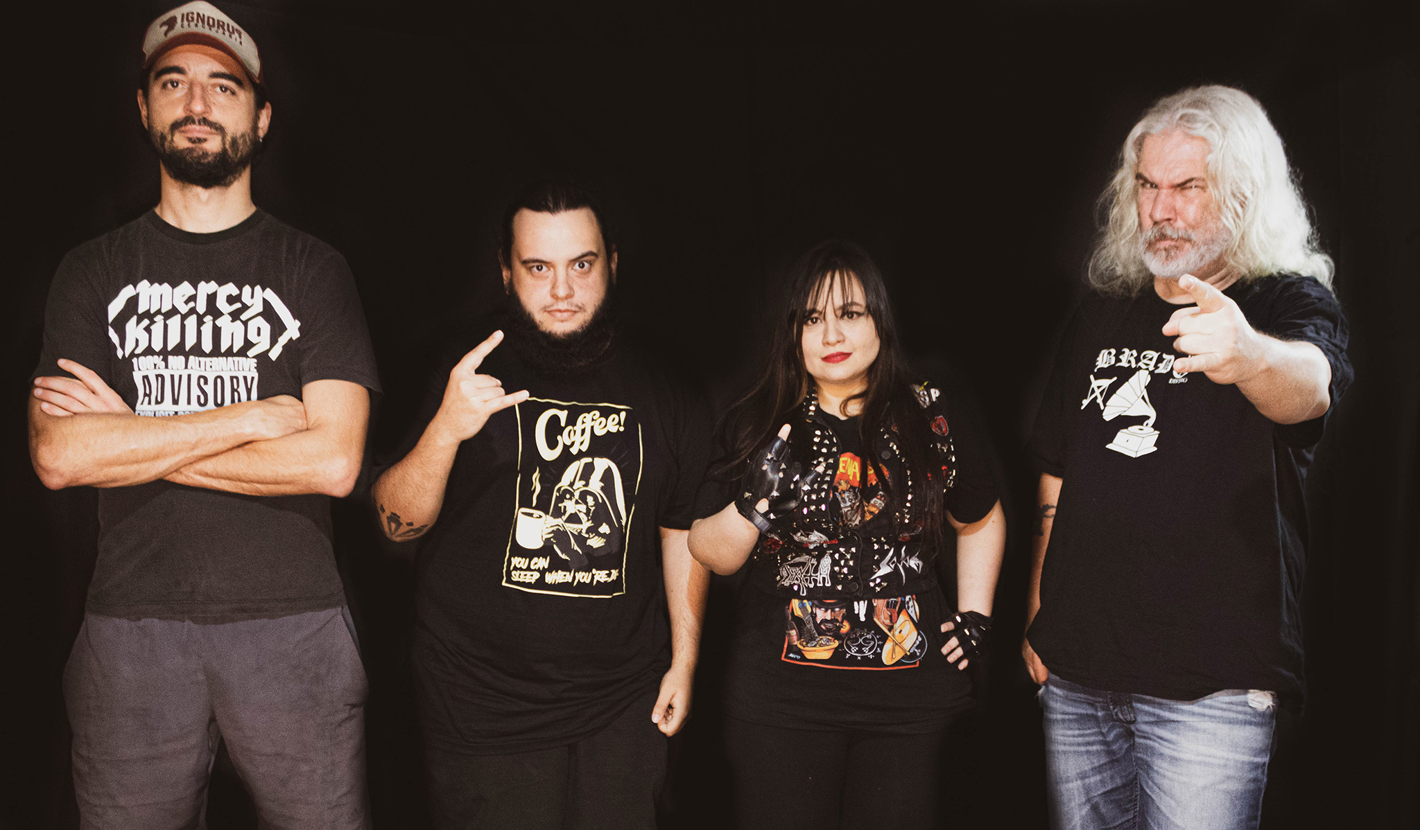 Vanessa Rafaelly em novo videoclipe da banda Mercy Killing