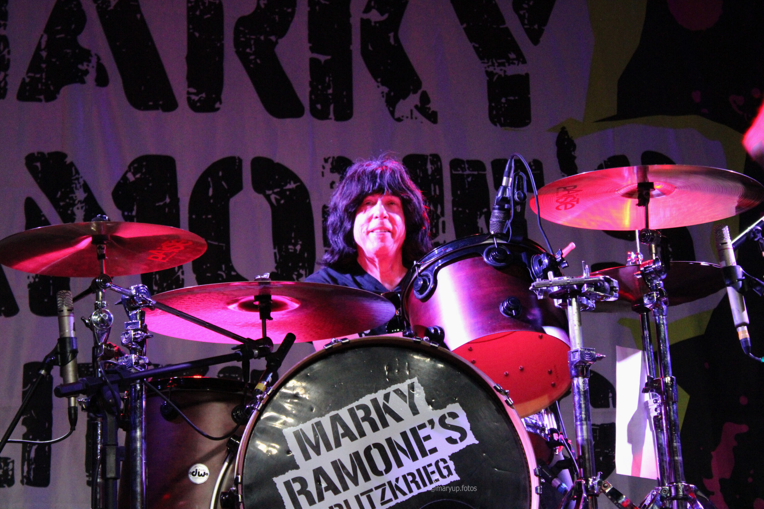 Insanity Records | Marky Ramone’s Blitzkrieg mantém vivo o legado dos Ramones Insanity Records | Marky Ramone’s Blitzkrieg mantém vivo o legado dos Ramones