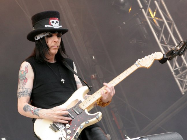 Insanity Records | Mick Mars lança Insanity Records | Mick Mars lança