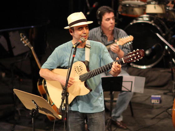 Insanity Records | Teatro de Câmara Túlio Piva apresenta Rodrigo Piva e Rogério Piva Insanity Records | Teatro de Câmara Túlio Piva apresenta Rodrigo Piva e Rogério Piva