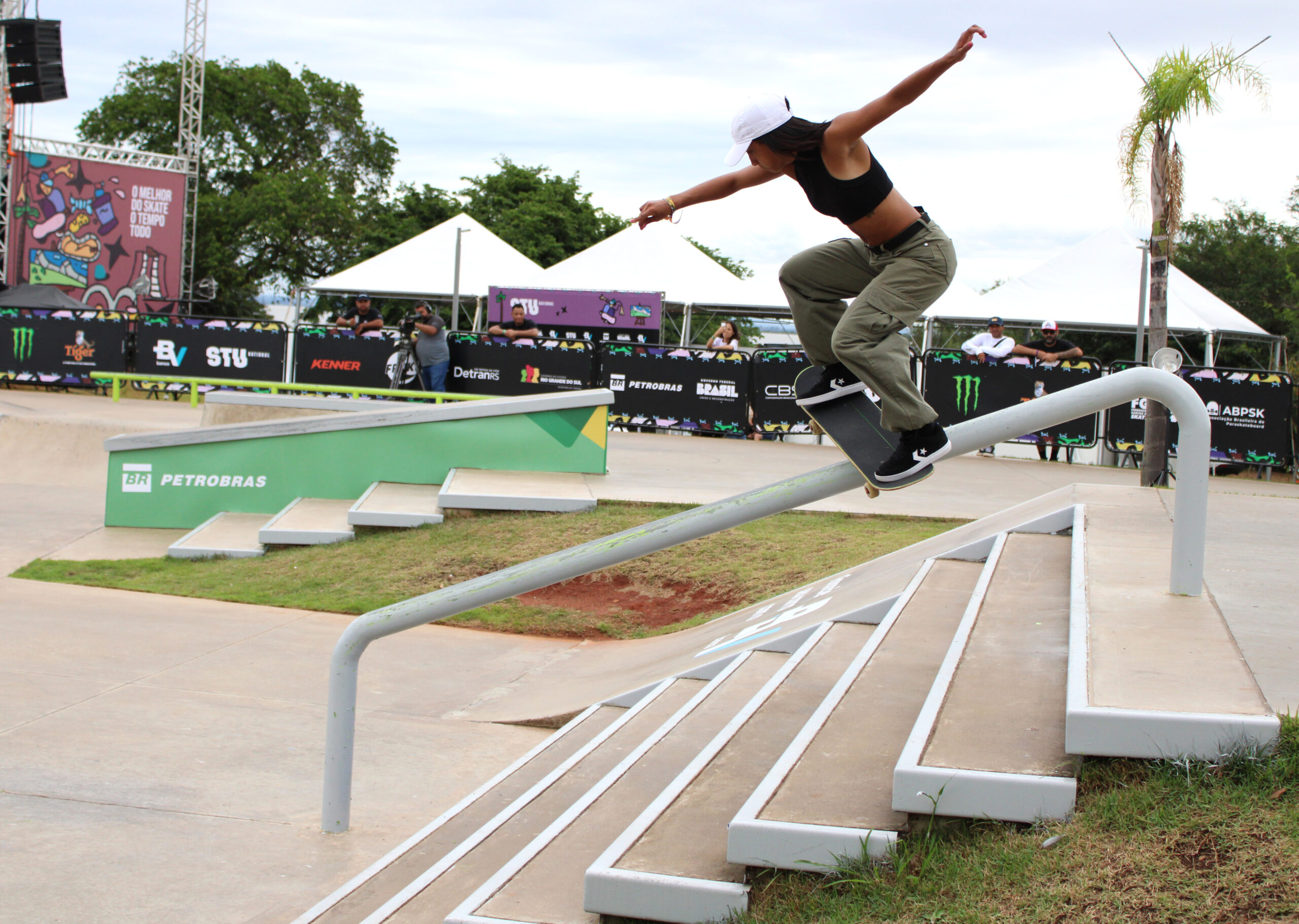 Insanity Records | Chuva atrapalha, mas não impede a festa do Skate em Porto Alegre
