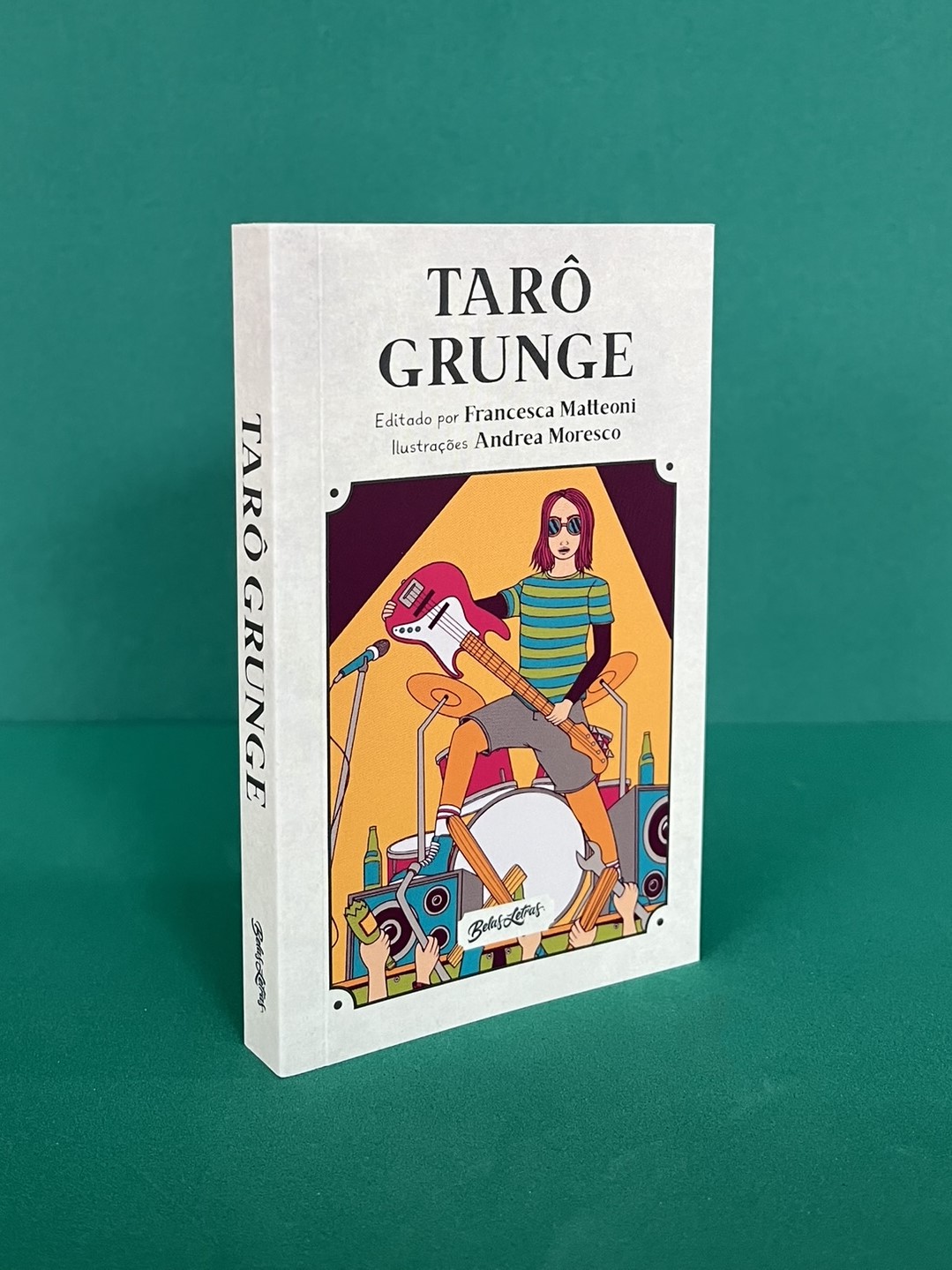 Insanity Records | Tarô temático com cartas inspiradas no movimento grunge chega ao Brasil pela primeira vez Insanity Records | Tarô temático com cartas inspiradas no movimento grunge chega ao Brasil pela primeira vez