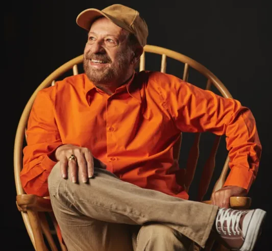 João Bosco apresenta o show “Boca Cheia de Frutas” em Porto Alegre no dia 30 de maio