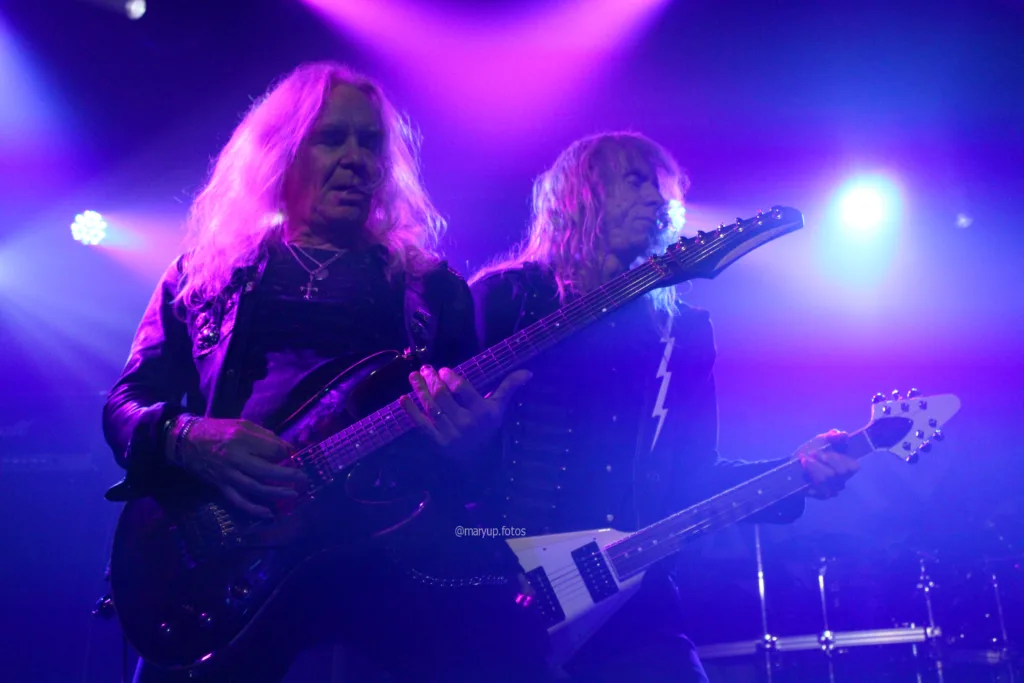 Insanity Records | Saxon demonstra que a velha escola ainda tem muita lenha para queimar