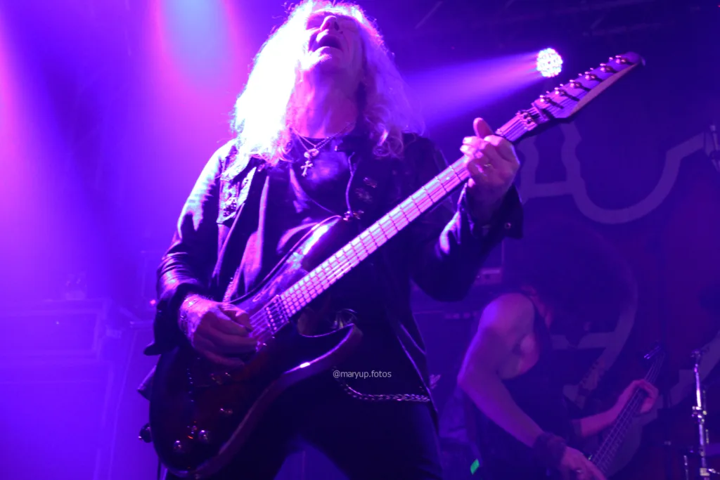 Insanity Records | Saxon demonstra que a velha escola ainda tem muita lenha para queimar