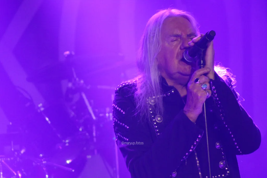 Insanity Records | Saxon demonstra que a velha escola ainda tem muita lenha para queimar