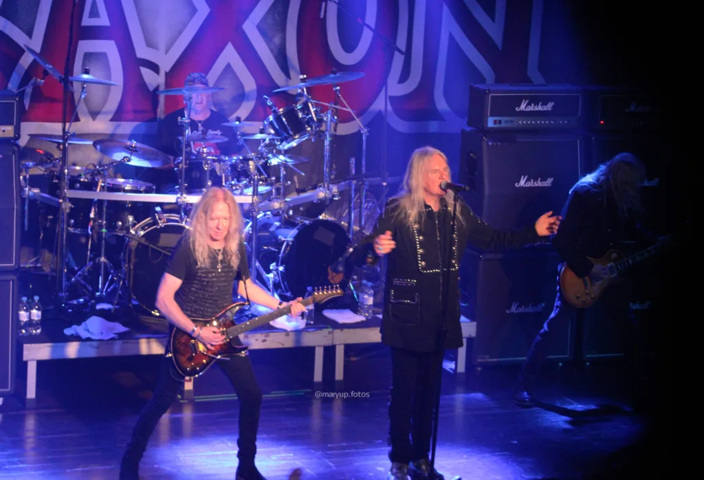 Insanity Records | Saxon demonstra que a velha escola ainda tem muita lenha para queimar