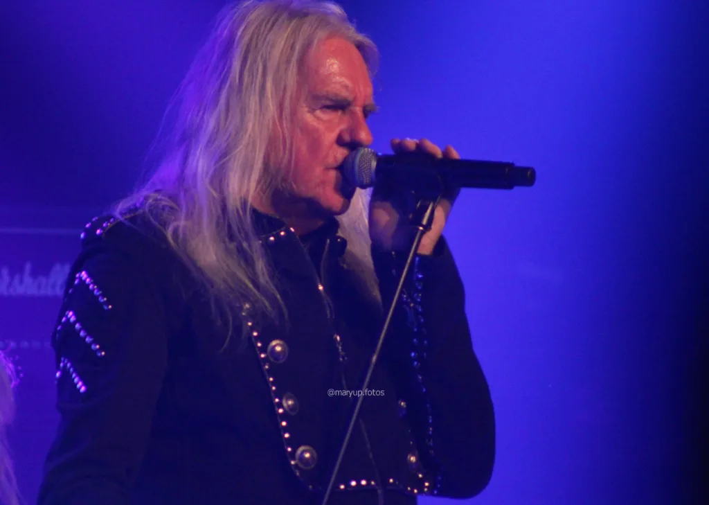 Insanity Records | Saxon demonstra que a velha escola ainda tem muita lenha para queimar