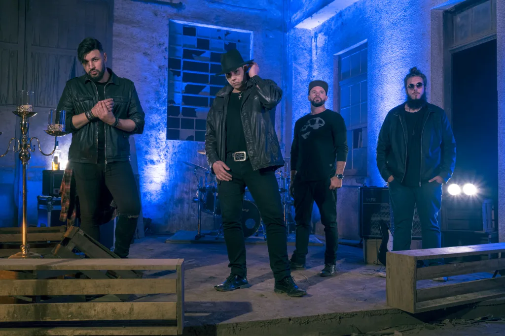 Insanity Records | Opinião apresenta Anjos do Hanngar