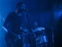 Insanity Records|Rod Krieger (ex-Cachorro Grande) lança o disco A Assembleia Extraordinária em Porto Alegre em julho