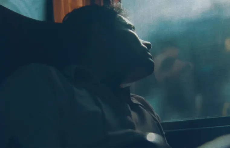 Tereu lança clipe sobre saudade e deslocamento no Brasil profundo