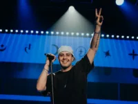 Insanity Records|Bruno Diegues, ex-Jeito Moleque, estreia seu show solo “Mais Uma Noite” no Auditório Araújo Vianna neste sábado
