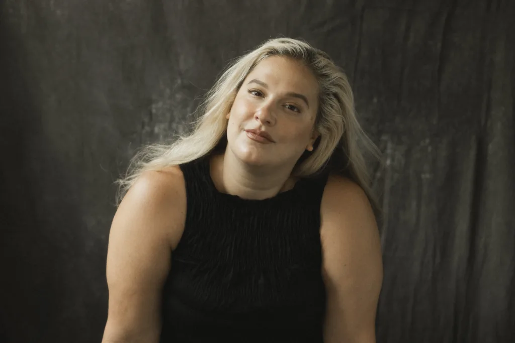 Insanity Records | Alice Caymmi apresenta show "Para Minha Tia Nana" em novembro no Teatro Túlio Piva