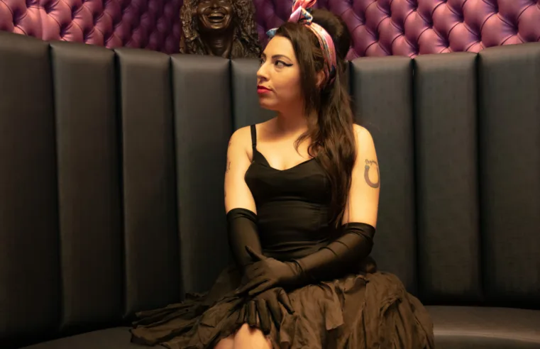 Opinião apresenta Mell Costta – Especial Amy Winehouse