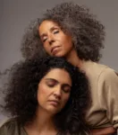 Insanity Records|Luiza Brina e Iara Rennó apresentam, pela primeira vez em Porto Alegre, o show Brilha & Reluxx