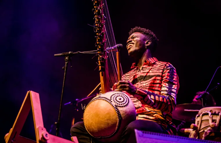 Insanity Records|Momi Maiga abre a programação musical do Instituto Ling com show que une jazz, flamenco e sons do Senegal